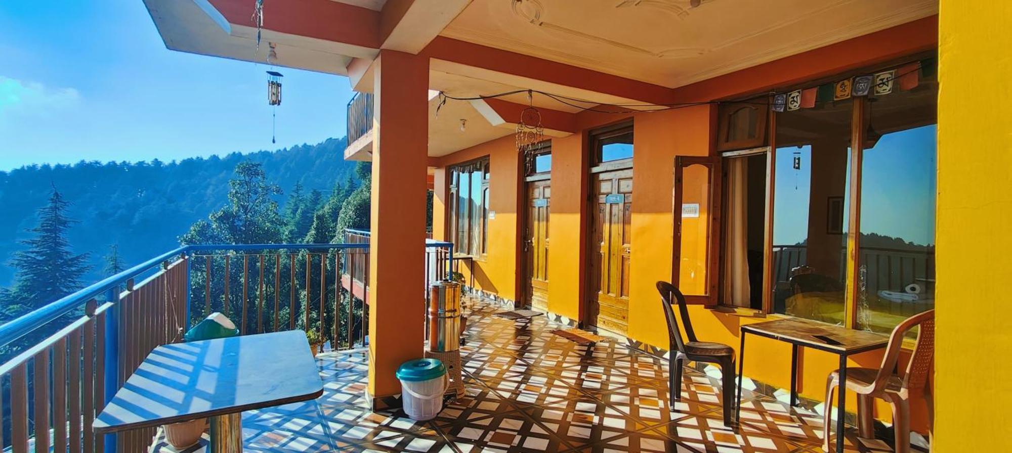 Bed and Breakfast The Unmad - Dharamkot Dharamshala Esterno foto