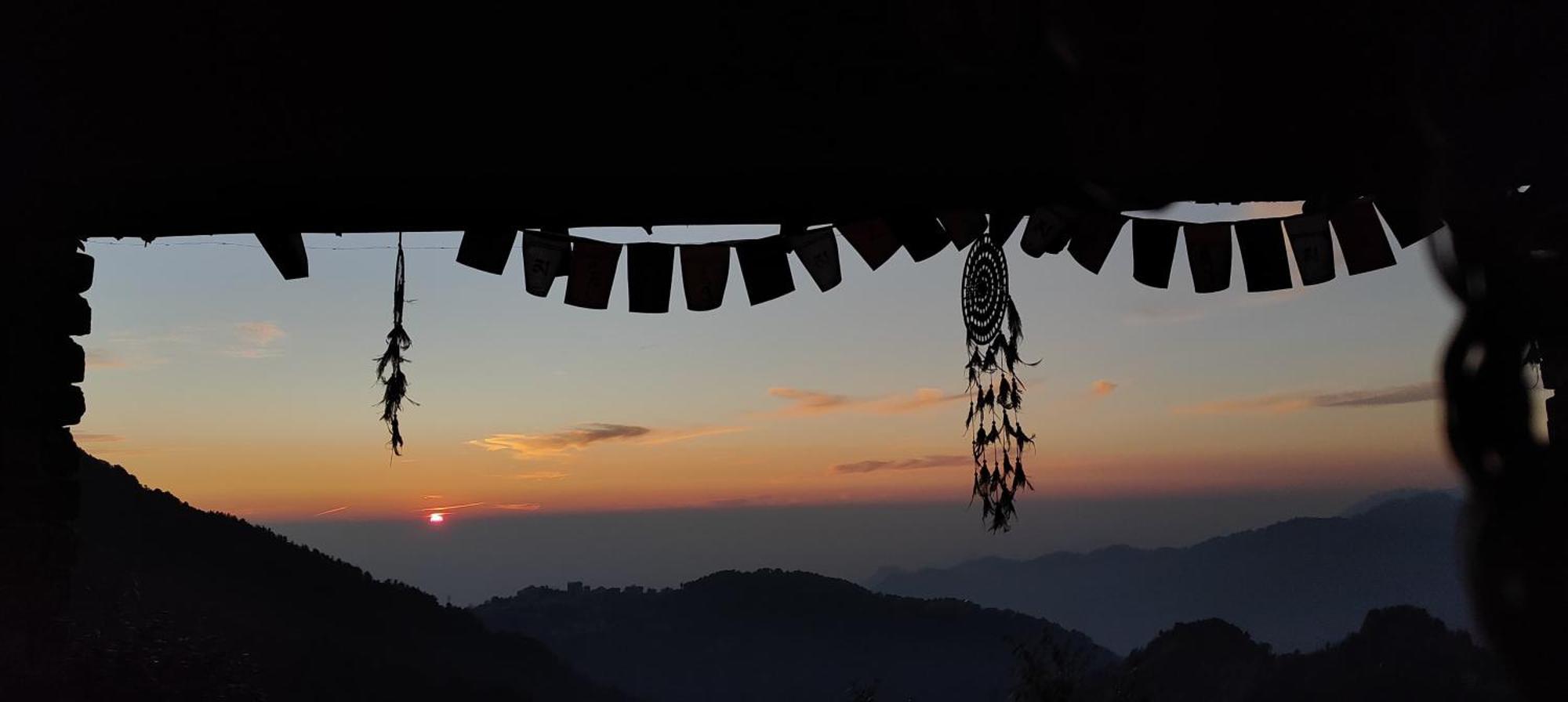 Bed and Breakfast The Unmad - Dharamkot Dharamshala Esterno foto