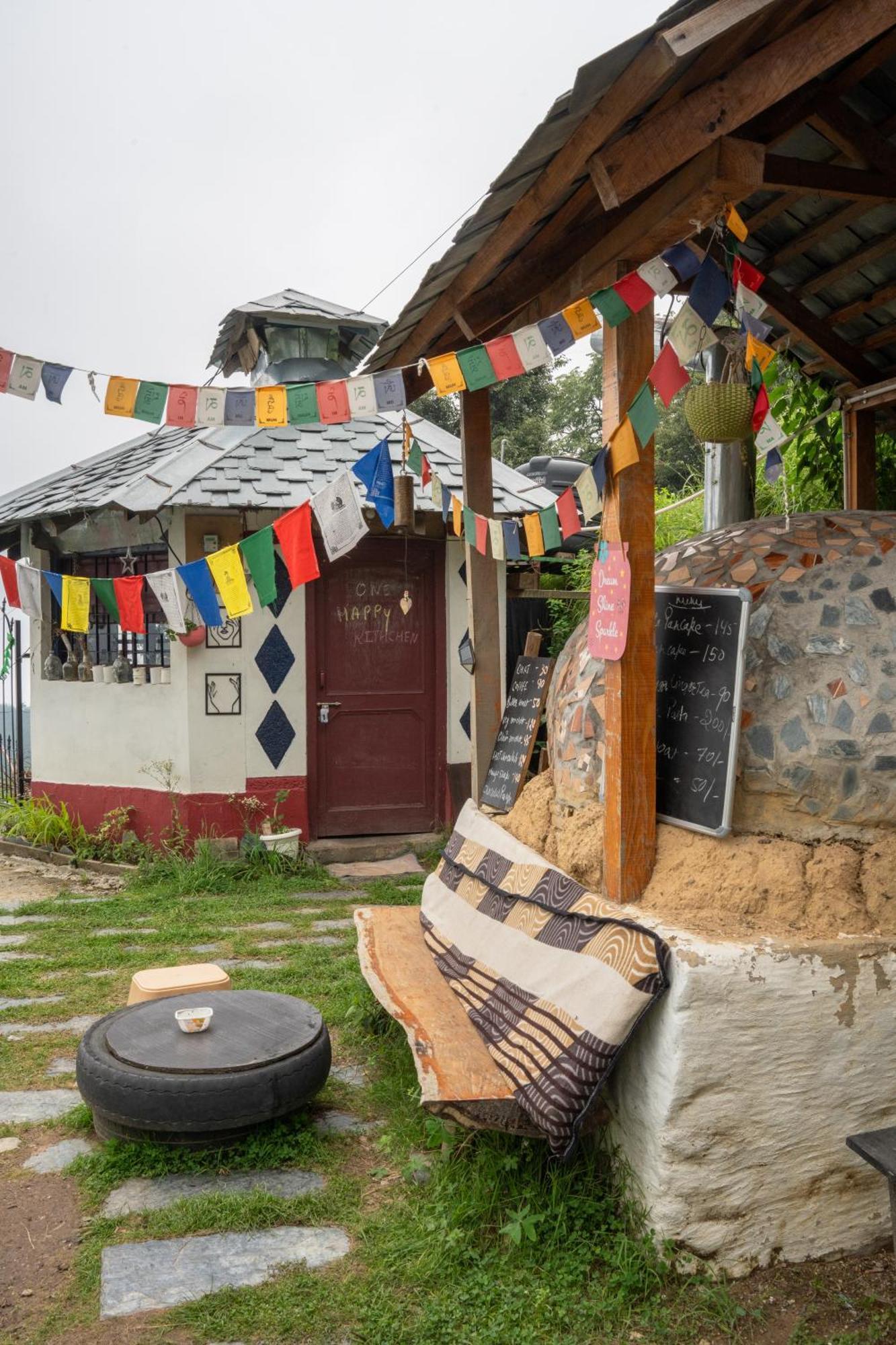 Bed and Breakfast The Unmad - Dharamkot Dharamshala Esterno foto